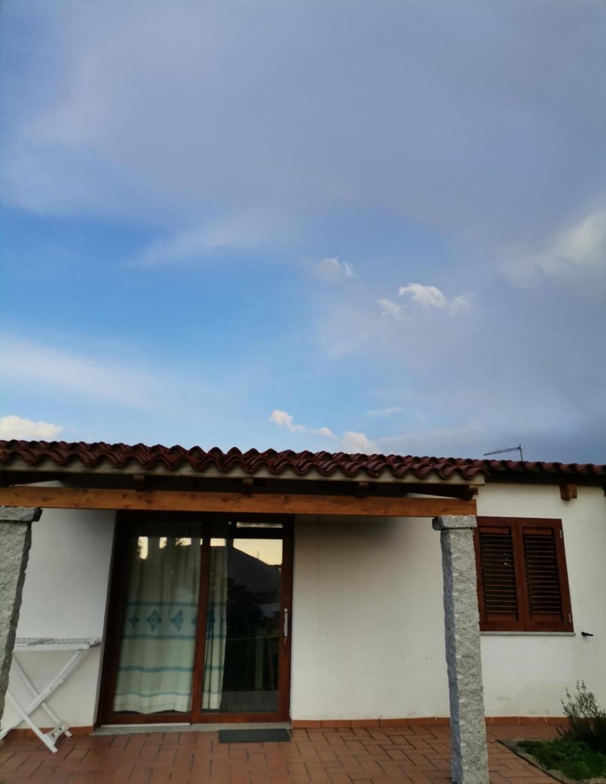 Agriturismo B&B Domo De Resteblas Berchidda Buitenkant foto