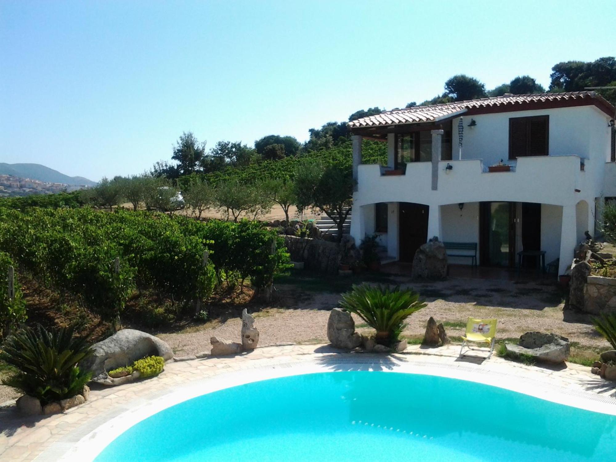 Agriturismo B&B Domo De Resteblas Berchidda Buitenkant foto