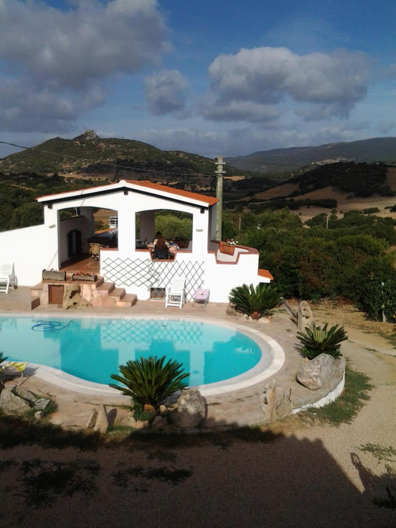 Agriturismo B&B Domo De Resteblas Berchidda Buitenkant foto