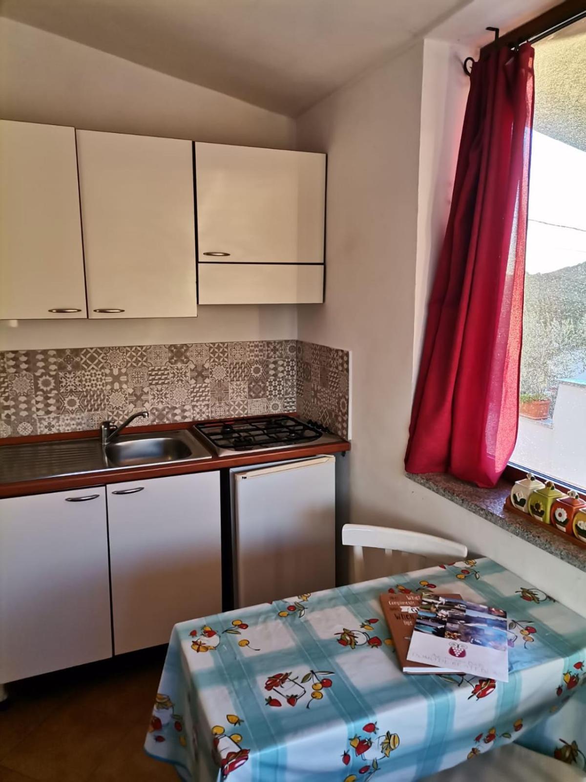 Agriturismo B&B Domo De Resteblas Berchidda Buitenkant foto