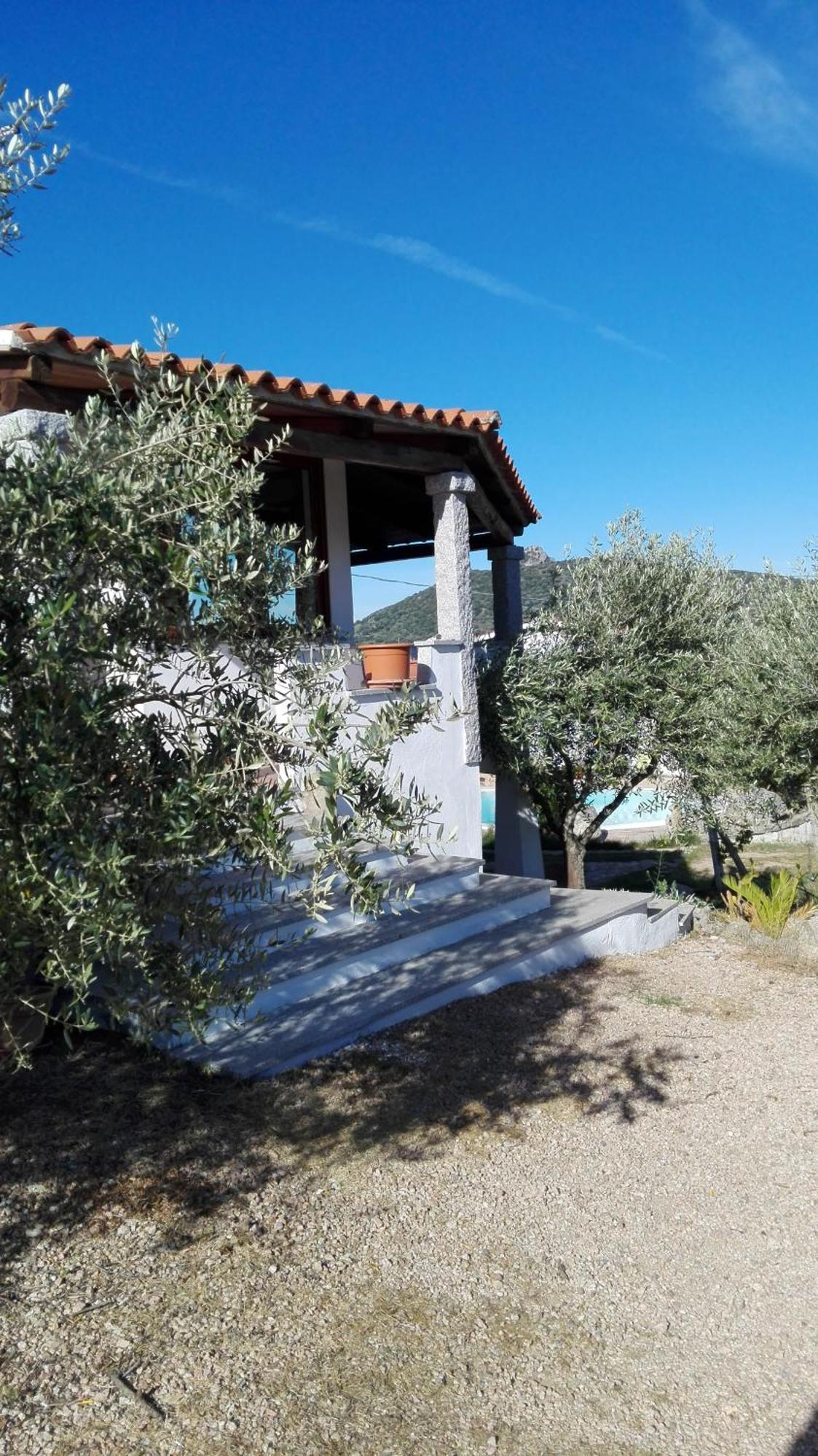 Agriturismo B&B Domo De Resteblas Berchidda Buitenkant foto