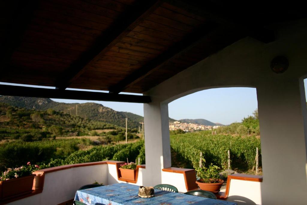 Agriturismo B&B Domo De Resteblas Berchidda Buitenkant foto